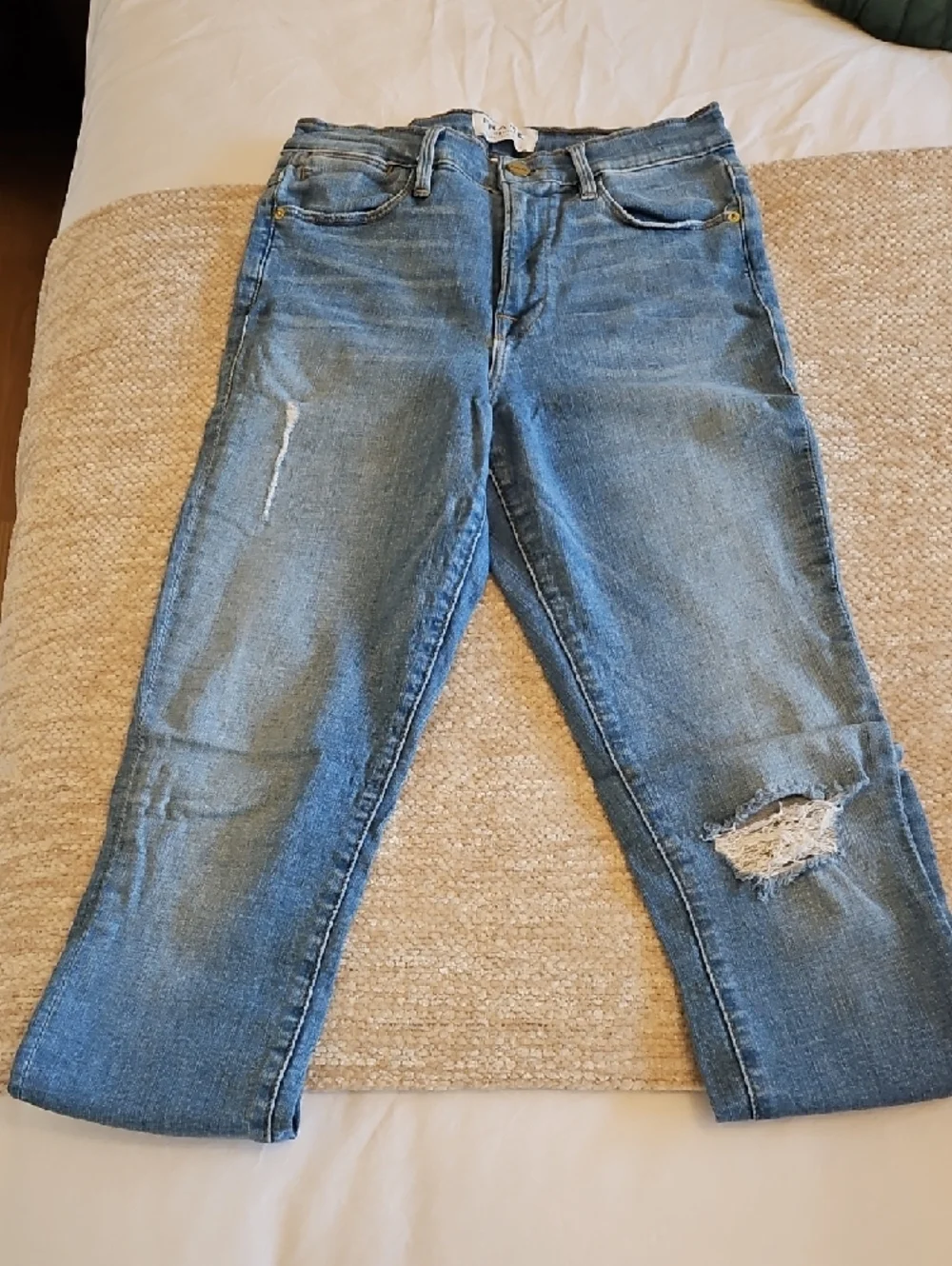 Frame Denim Slim Light Blue Jeans - Picture 3 of 3